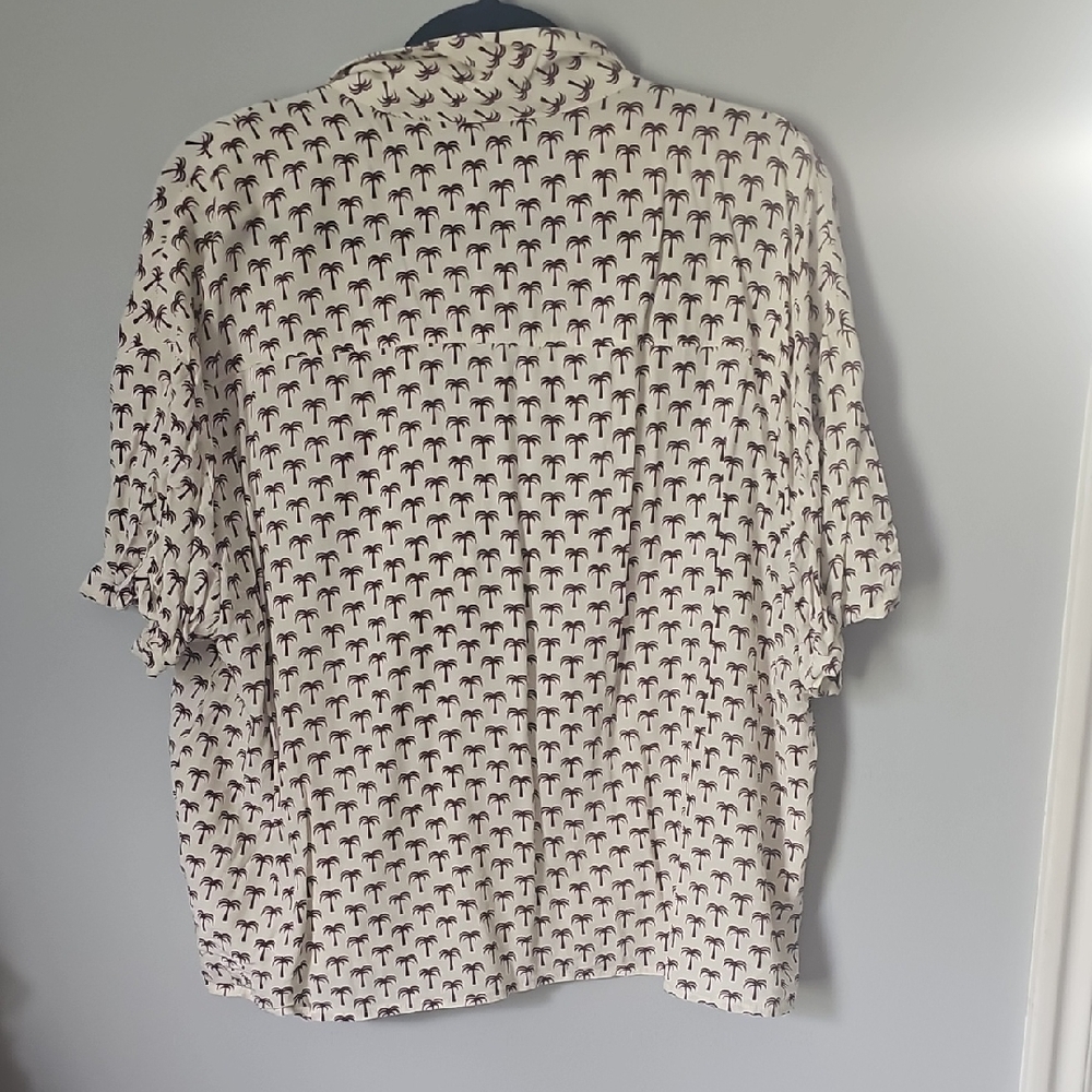 Express Cream And Black Patterned Button Down Shi… - image 5